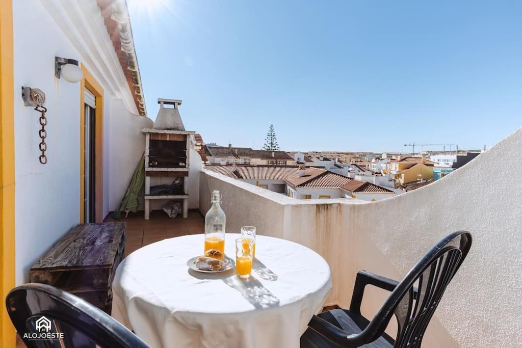 Apartamento Miramar - Piscina E Bbq Санта Круз Екстериор снимка