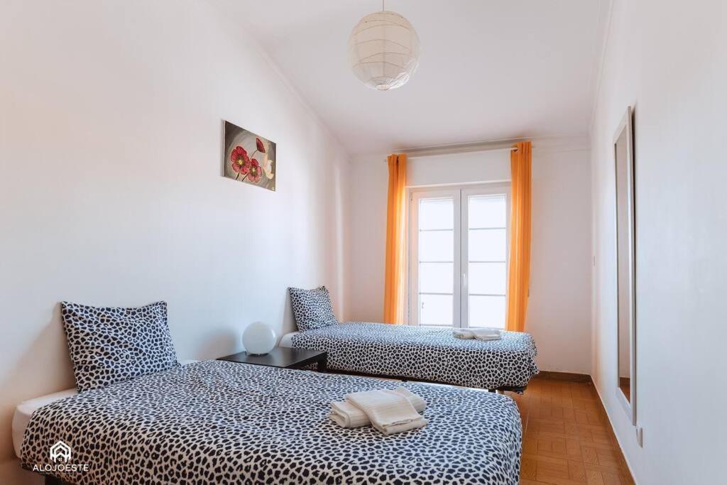 Apartamento Miramar - Piscina E Bbq Санта Круз Екстериор снимка