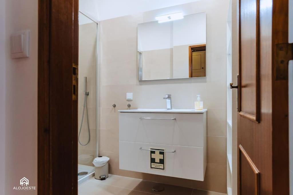 Apartamento Miramar - Piscina E Bbq Санта Круз Екстериор снимка